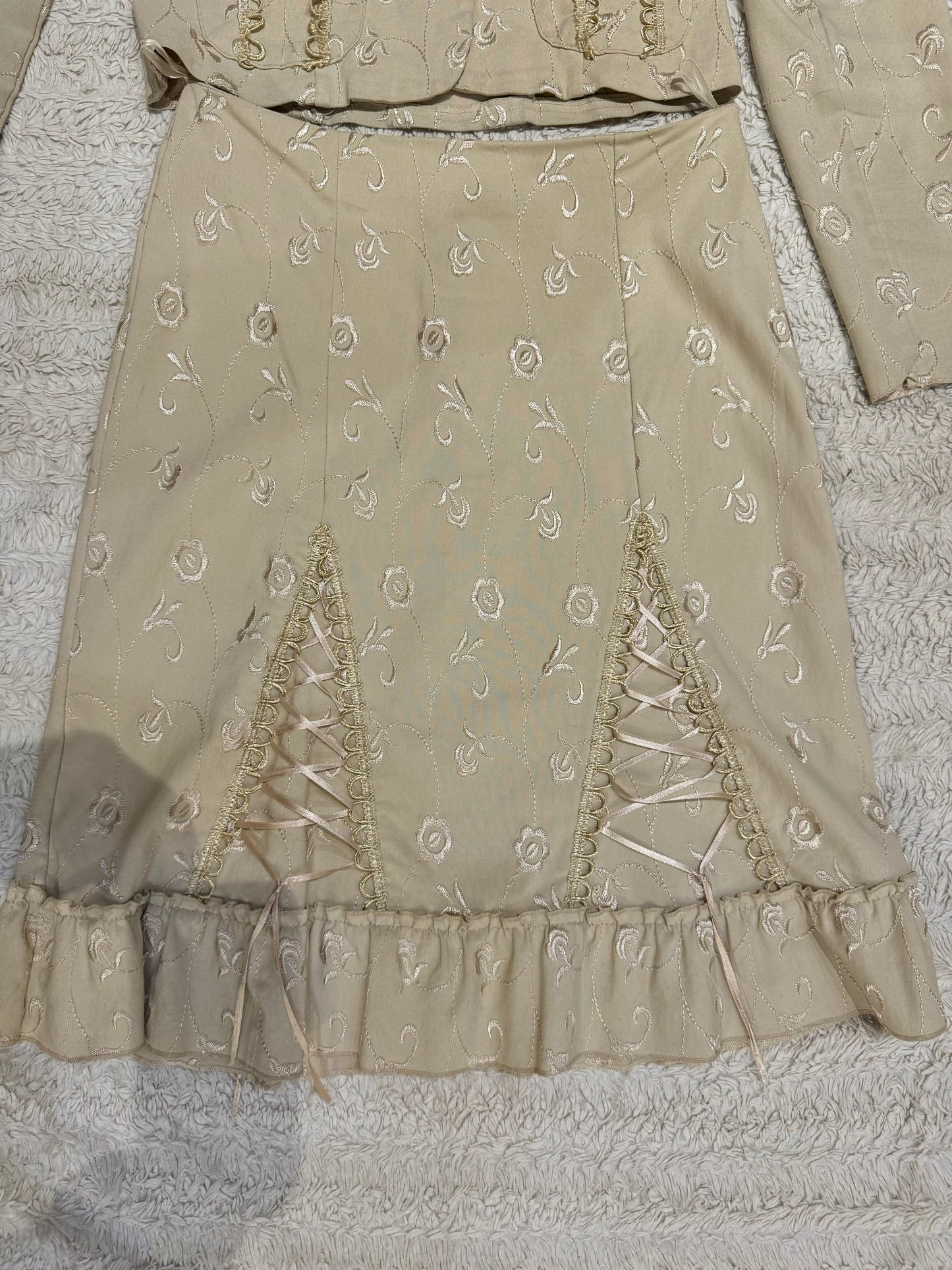Formal skirt set