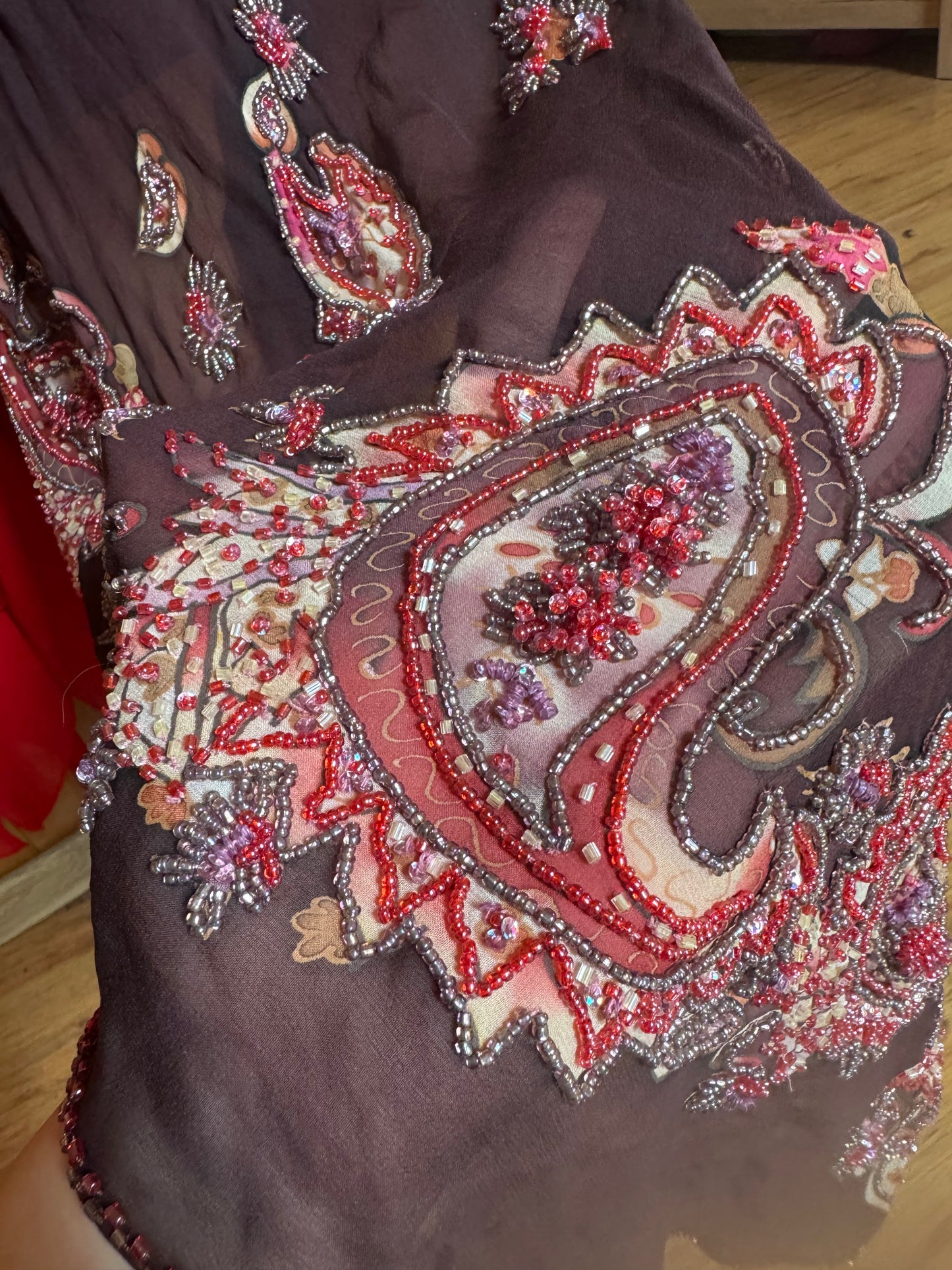 Elegant Evening Dress with Patterned Embroidery